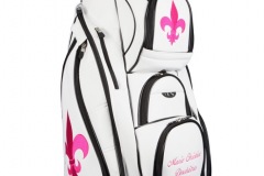 Golfbag mit pinkfarbener Lilie