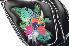 Golfbag mit Bllumendesign