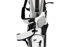 Golfbag / 7,5" Standbag: Golfer mit Shorts im Urlaub