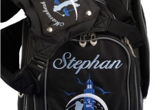 Golfbag / Standbag: Golfer vor Golfball