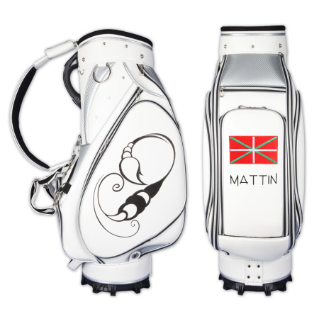 Golfbag / Tourbag in weiss. Frontal und seitlich individuell bestickt. Futuristisch, rationales Design von Kerstin Kellermann